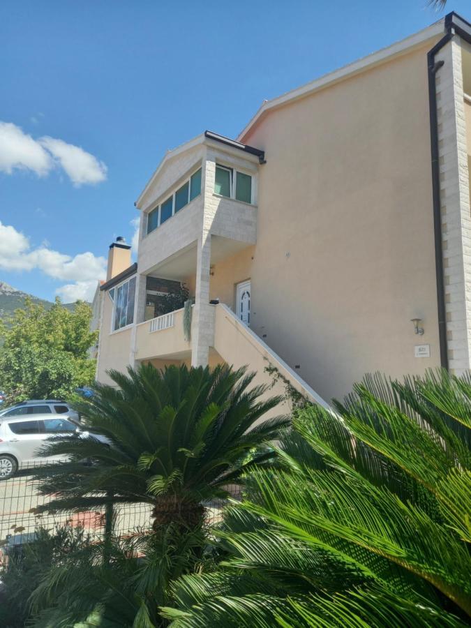 Appartamento Apartman Maja Kaštela Esterno foto